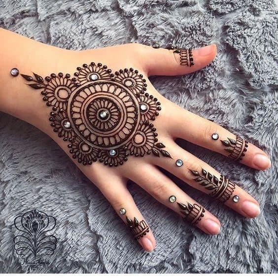 A Definitive Guide to Mehndi and Sangeet Ceremony - What, How and Why